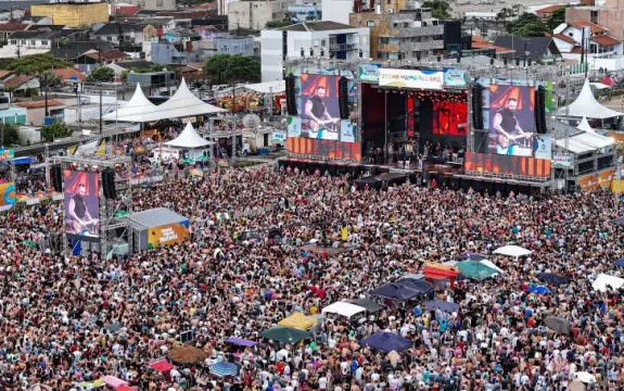 Ana Castela, Alok, Paralamas, Fábio Jr. e muito mais: confira as atrações do Verão Maior 2026